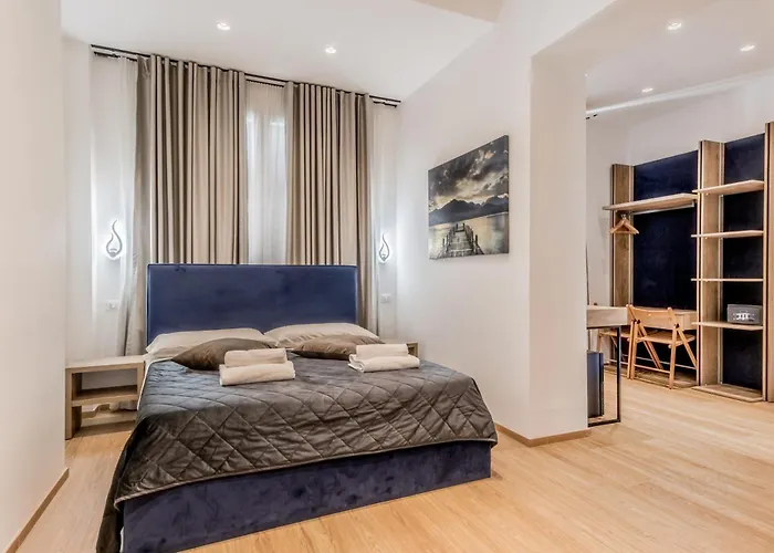 ゲストハウス Coliseum Sweet 4*