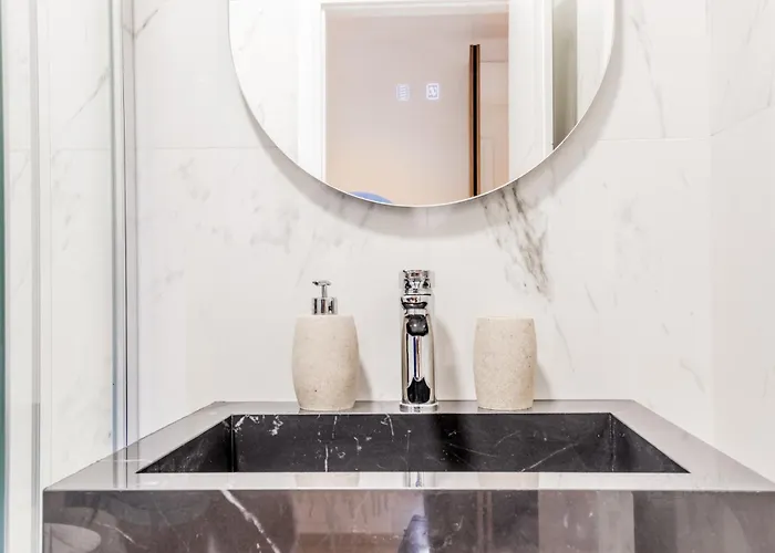 ゲストハウス Coliseum Sweet