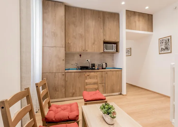 ゲストハウス Coliseum Sweet